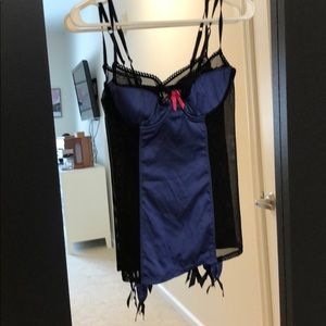 Victoria’s Secret lingerie size 36C